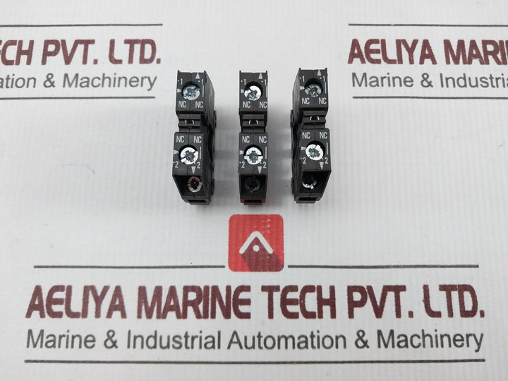 Lot of 3X Siemens 3SB3400-0E Component Actuator 400V AC12 10A