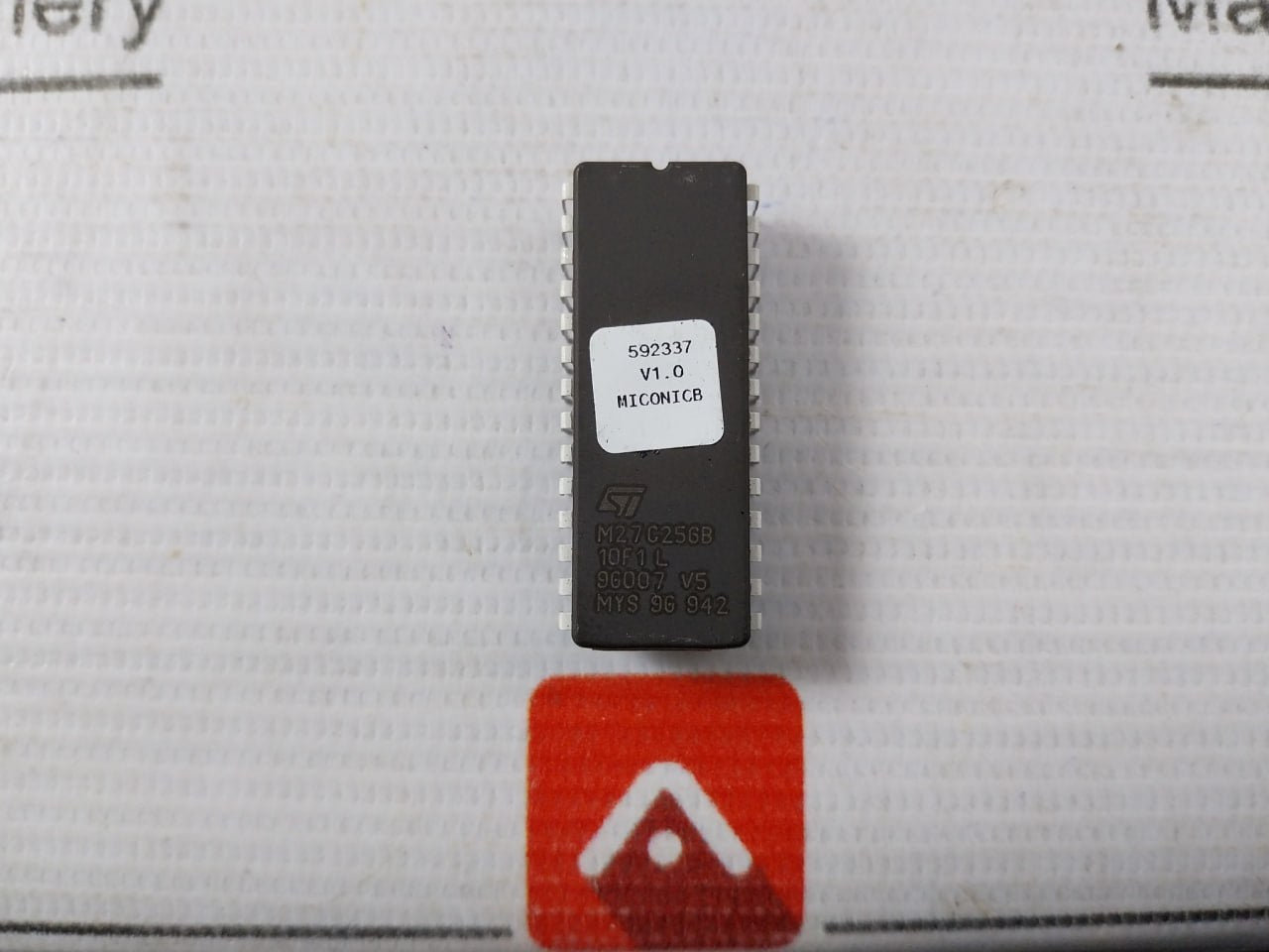 Lot Of 3X STMICROELECTRONICS M27C256B EPROM Integrated Circuit 592337