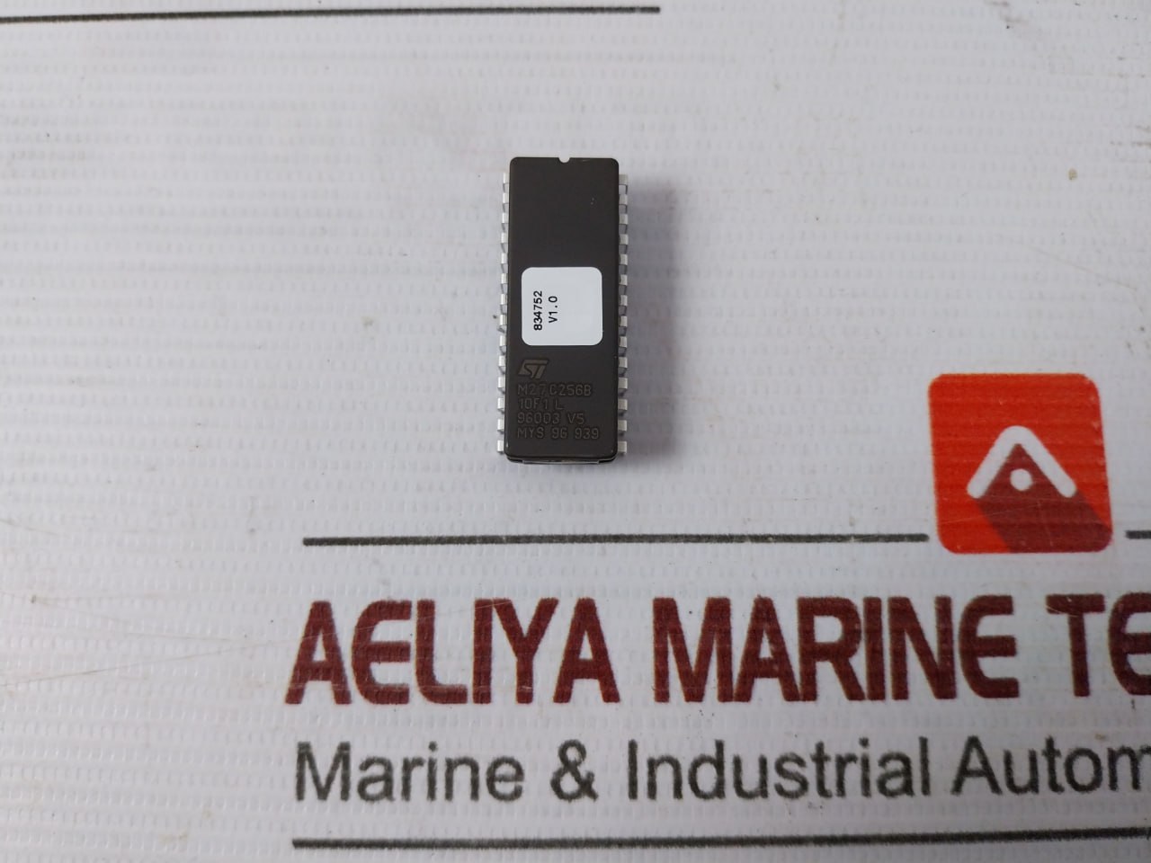 Lot Of 3X Stmicroelectronics M27C256B Integrated Circuit 834752