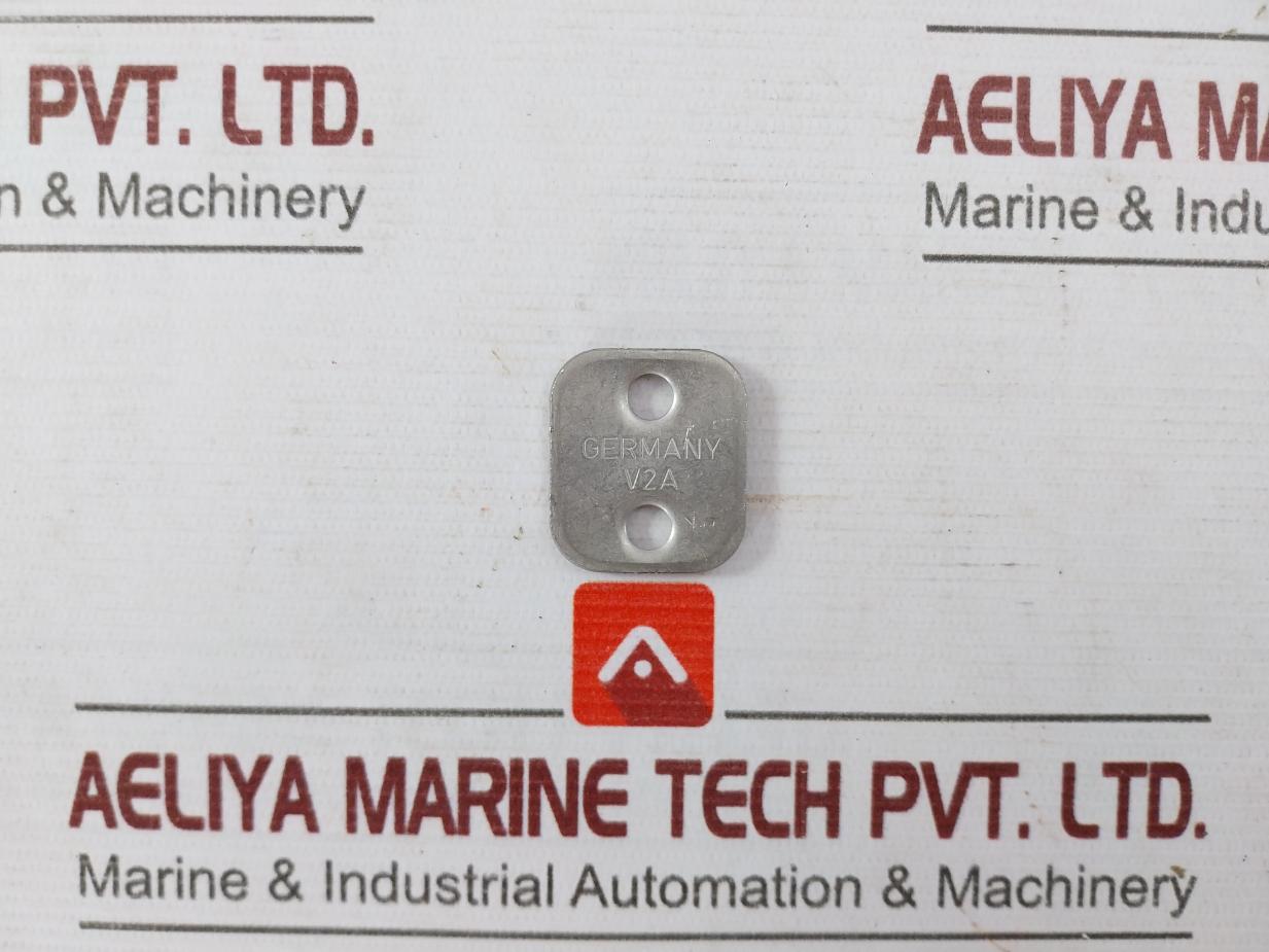 Lot Of 3X Swagelok 30128629 Bolted Plastic Clamp Tube Support 304-Si-Pp-4T