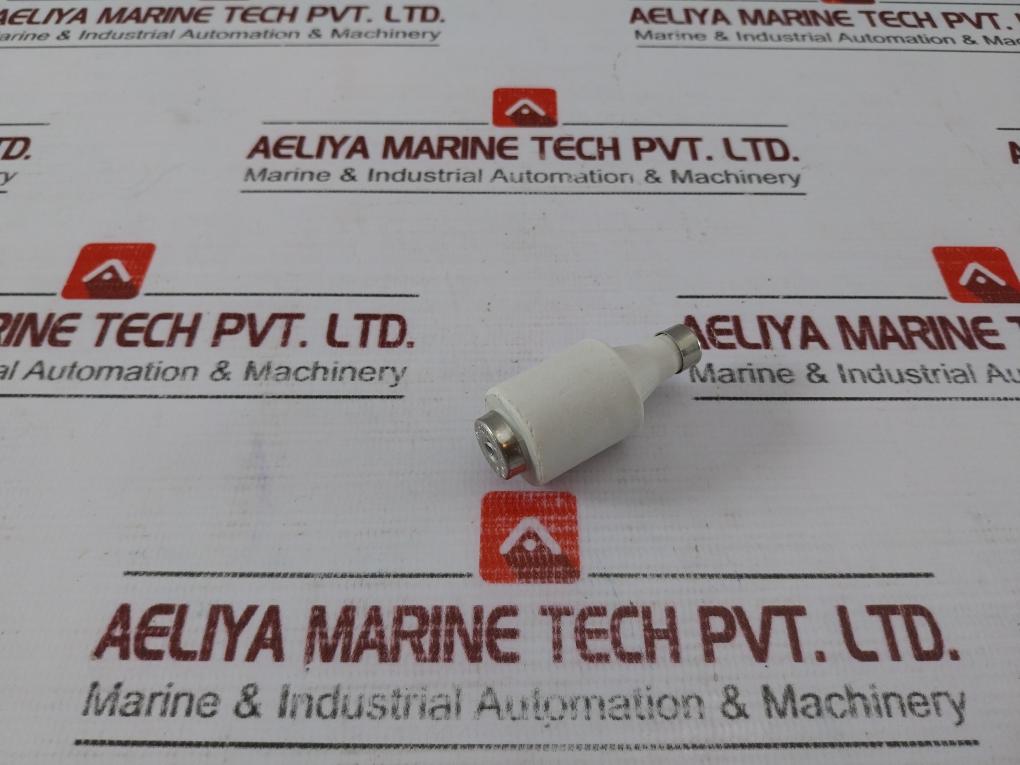 Lot Of 4X 16 Amp 500 Volt Bottle Fuse