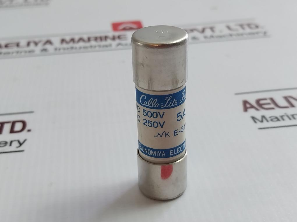 Lot Of 4X Cello-lite Fuse Uc1 Nk E-3112 5 A/Ampere Acl50