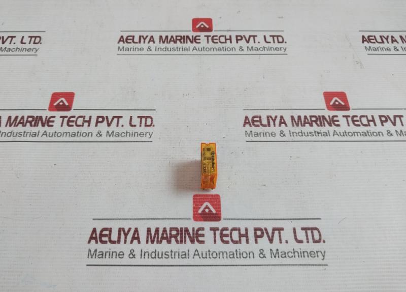 Lot Of 4X Finder 40.52.8.110.0000 Miniature Pcb Relay 8A 250V 110Vac