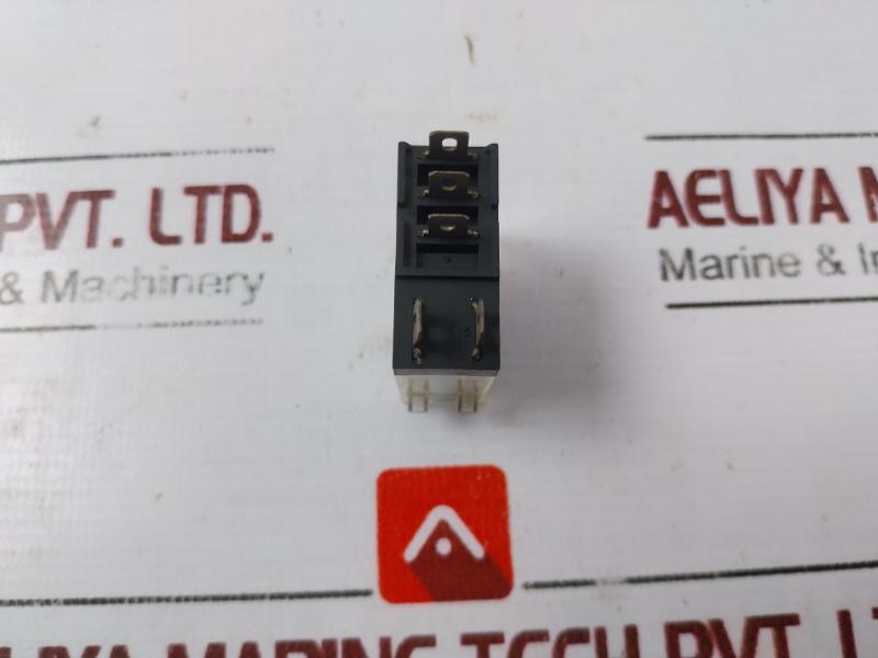 Lot of 4X OMRON G2R-1-SND Relay 5-Pin Plug-in 24V DC