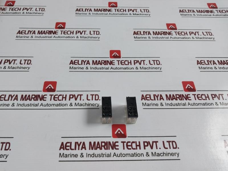 Lot Of 4X Omron G2R-2 Relay Plug 5A 250V Ac/30V Dc 0127W4