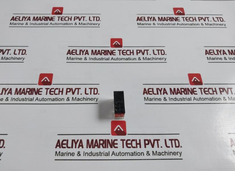 Lot Of 4X Omron G2R-2 Relay Plug 5A 250V Ac/30V Dc 0127W4