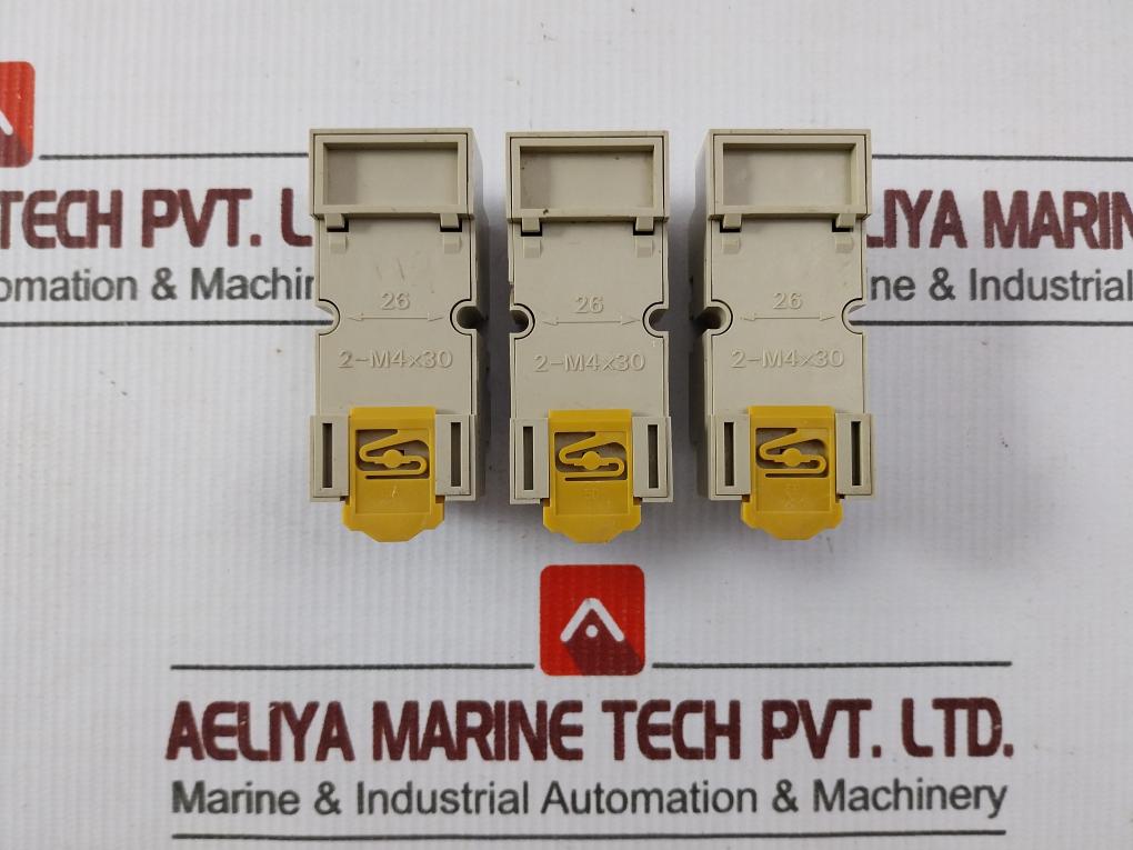 Lot Of 4X Omron Pyf-14A-N Relay Socket 5A 250Vac 2995C