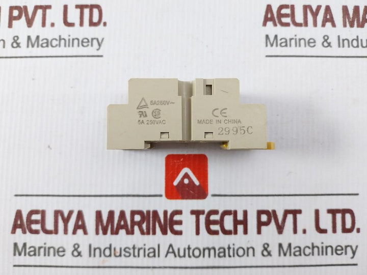 Lot Of 4X Omron Pyf-14A-N Relay Socket 5A 250Vac 2995C