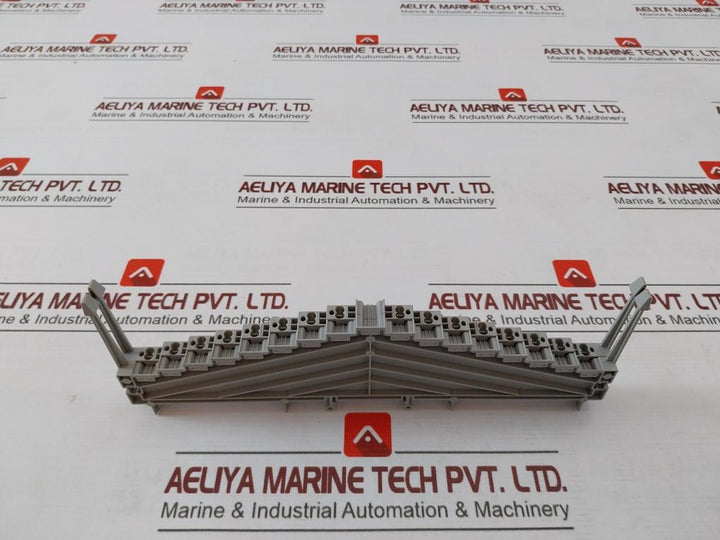 Lot of 4X PHOENIX CONTACT ZRV 8 Marshalling panel