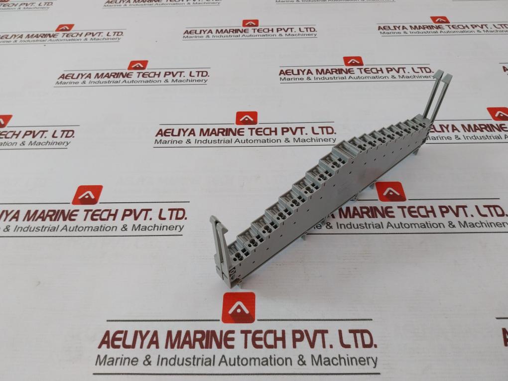 Lot Of 4X Phoenix Contact Zrv 8 Marshalling Panel