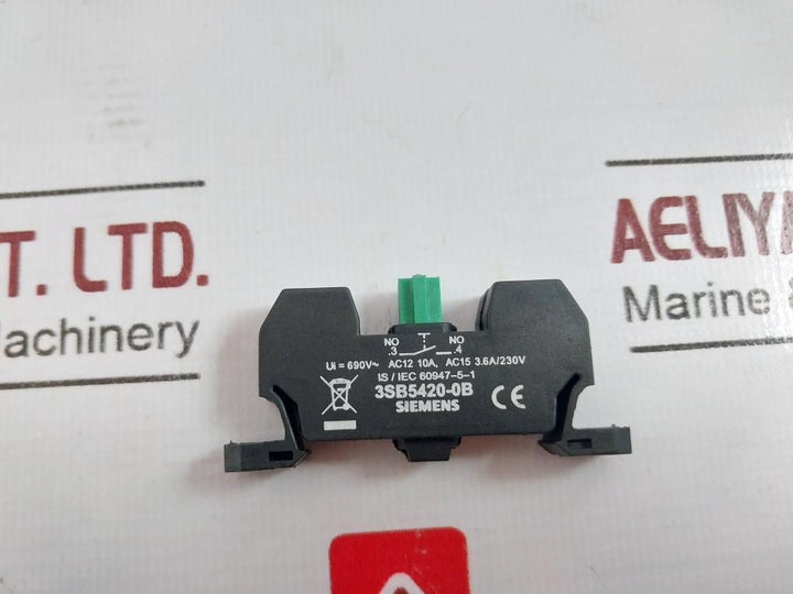 Lot Of 4X Siemens 3Sb5420-0B Push Button Contact Block 201918100