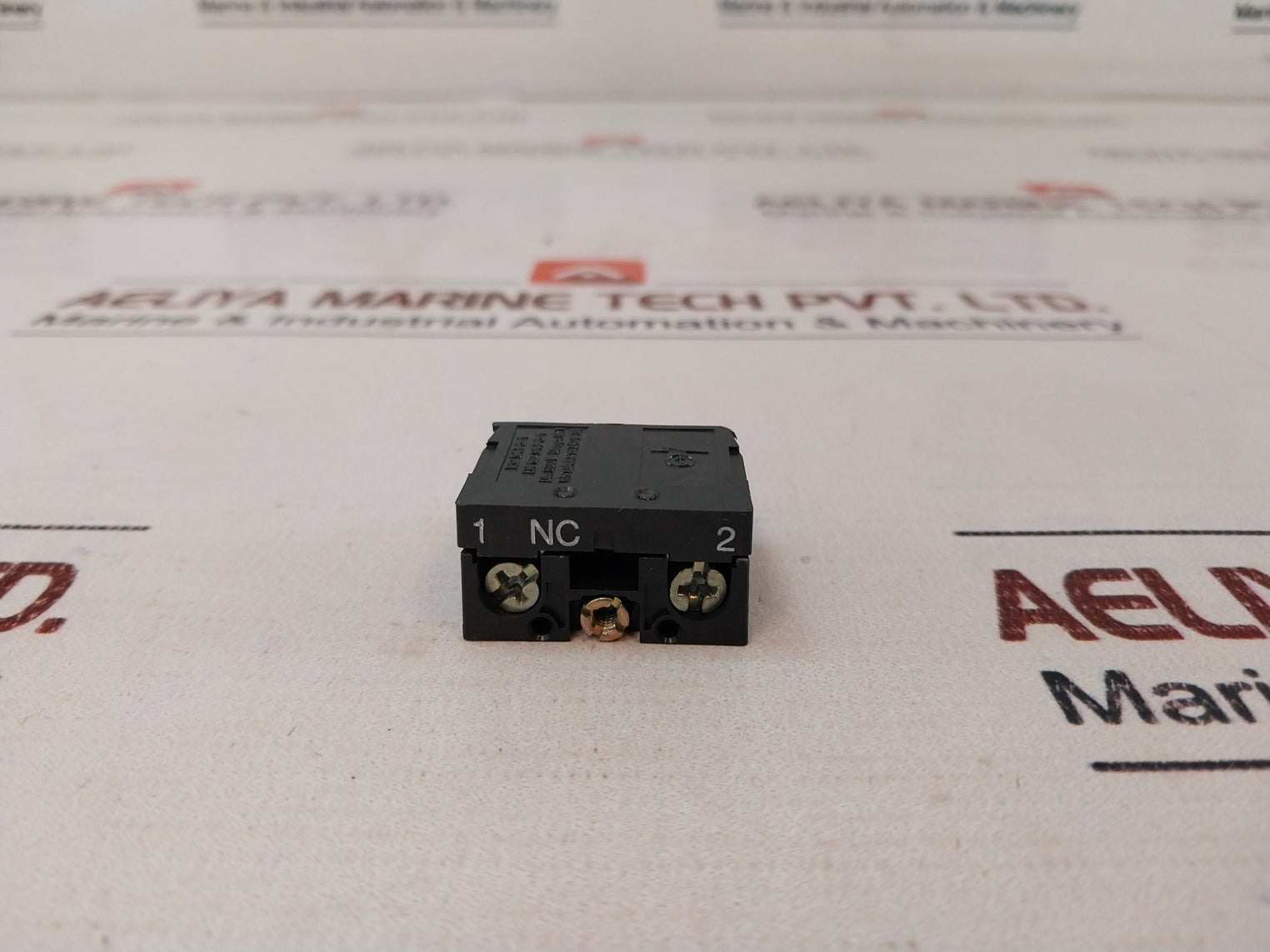 Lot Of 4X Telemecanique Zb2-be102 Contact Block 600V 6Kv 10A