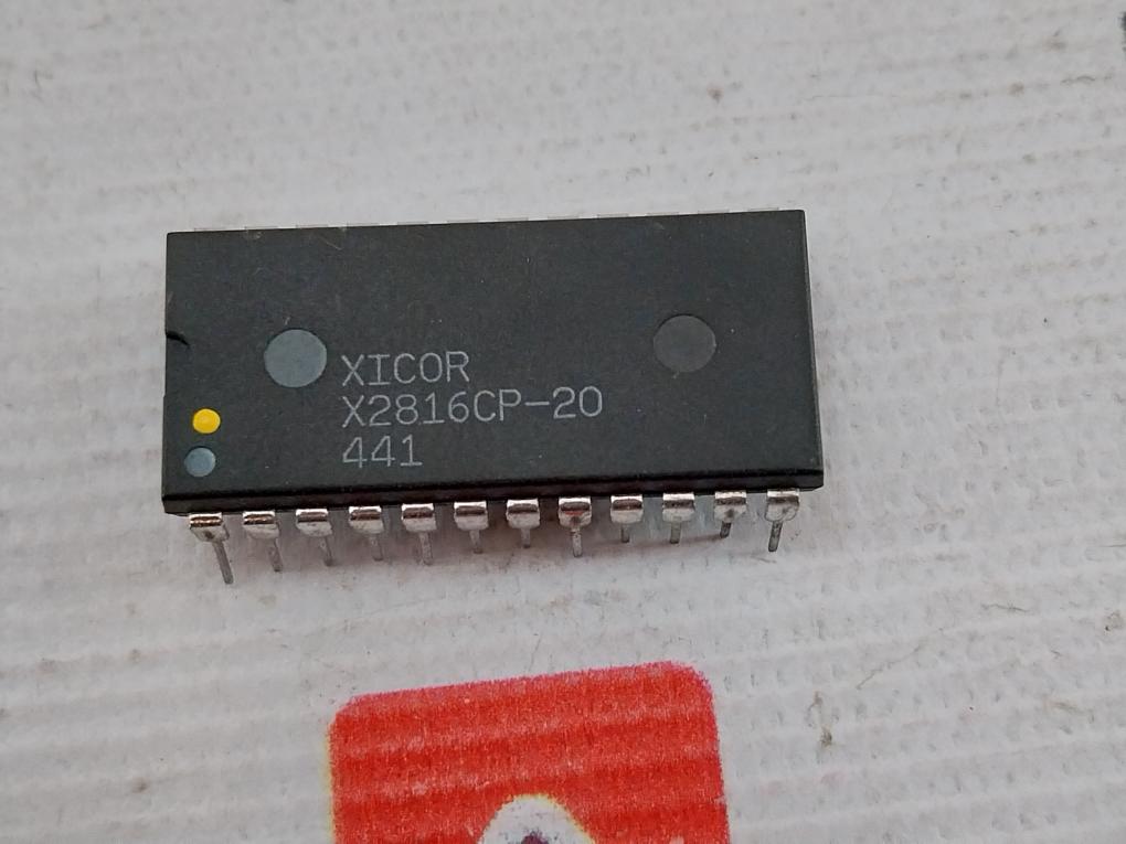 Lot Of 4X Xicor X2816Cp-20 Integrated Circuit