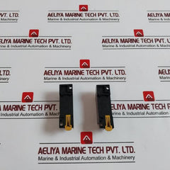 Lot of 4X OMRON PYF08A-E Relay Base Socket MAX 7A250V 5A250V 0837W2