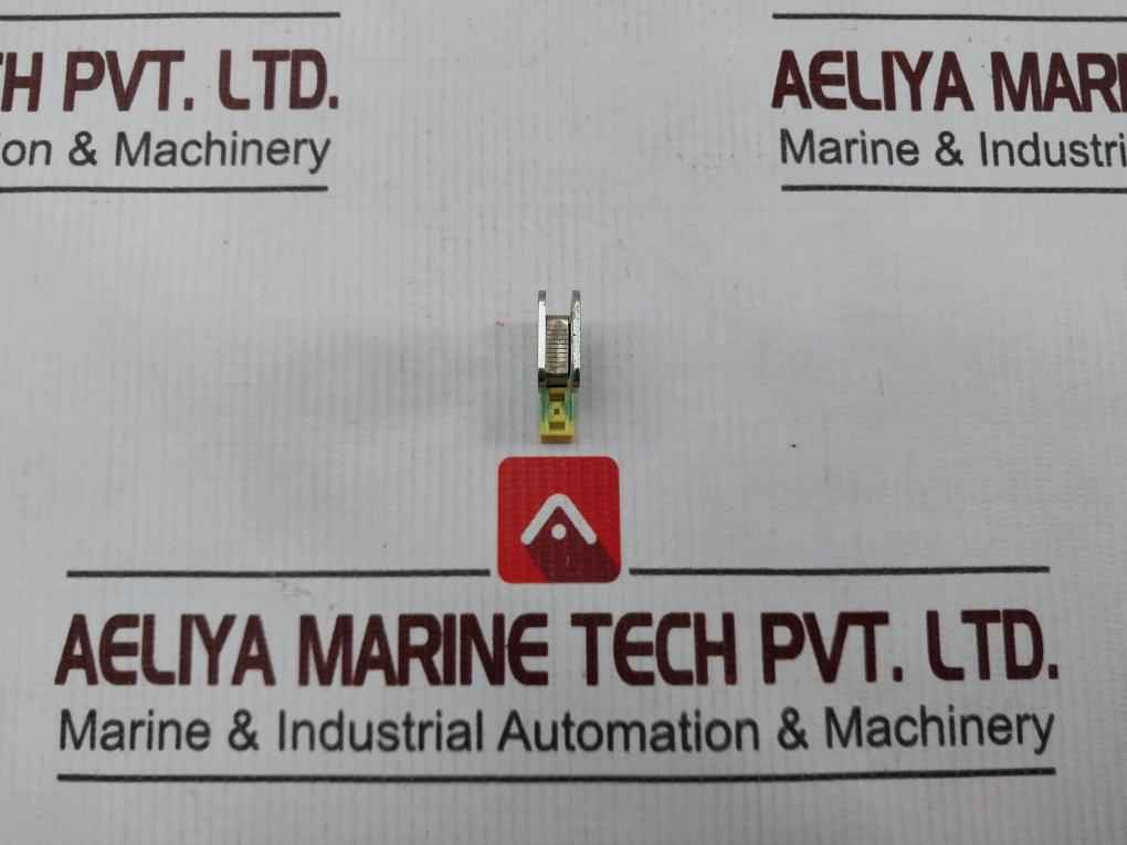 Lot Of 50X Phoenix Contact Akg 4 Gnye Connection Terminal Block 300V 20A 4 Mm2