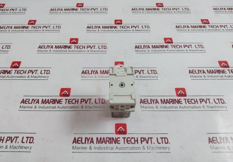 Lot Of 5X Allen-bradley 700-ha33Z24 Ser D Gp Tube Base Relay 24Vdc 10A 1Hp 240Vac