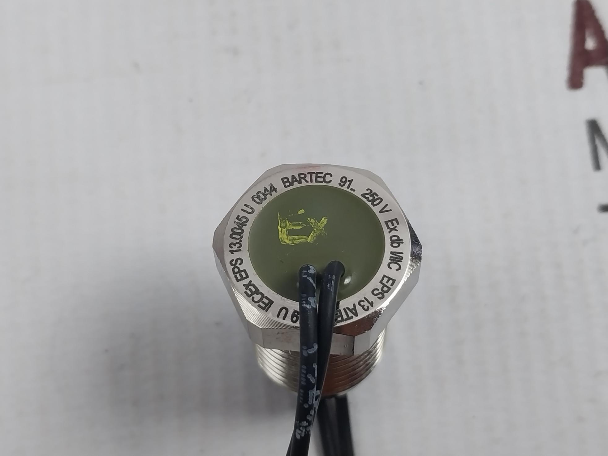 Lot of 5X BARTEC 91-250V Line Bushing Cable