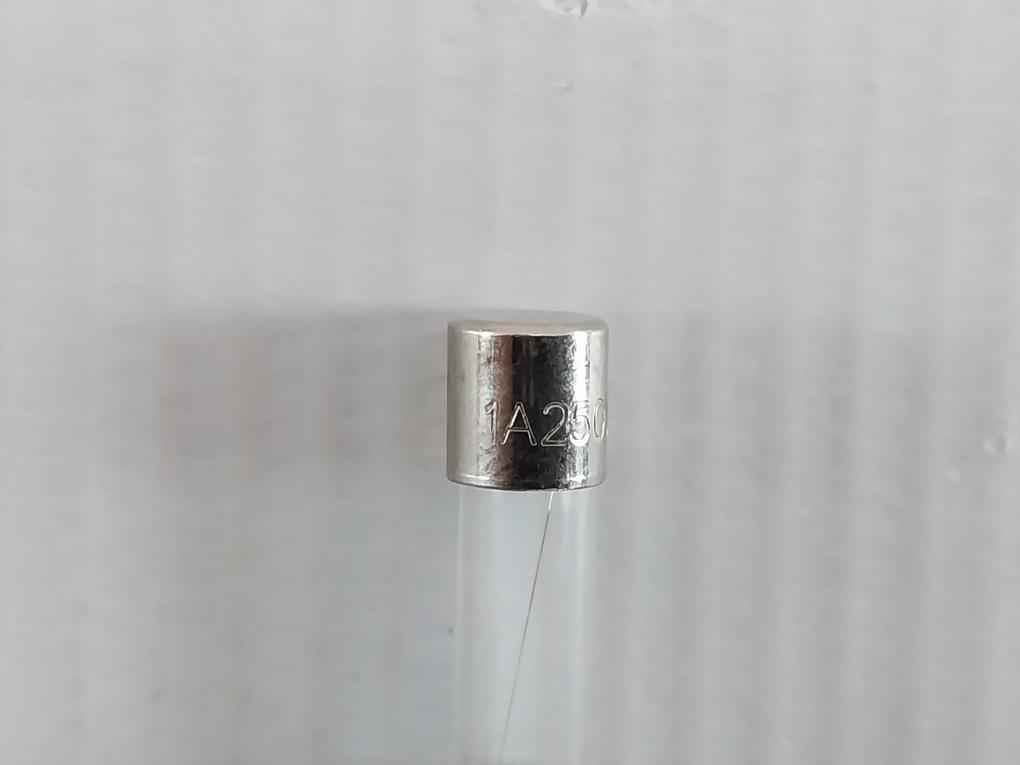 Lot Of 5X Bussmann Gma-1A Jet Fuse Miniature Y52