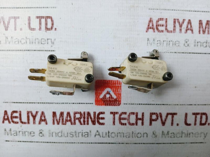 Lot of 5X Cherry D44X Pushbutton Micro Switch 10A 125-250VAC T85