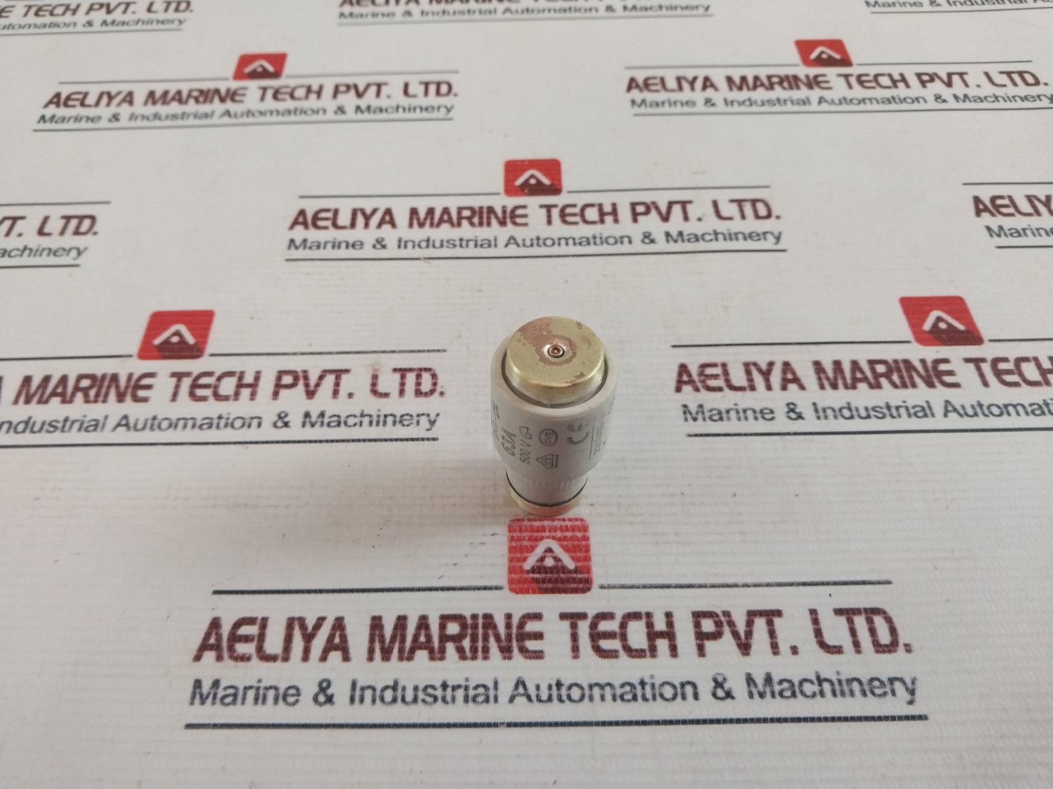 Lot Of 11X Eti 002313403 Bottle Fuse 63A 500V Gg-gl