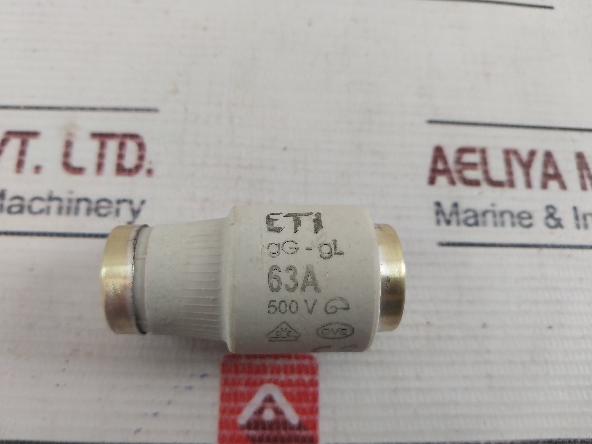 Lot Of 11X Eti 002313403 Bottle Fuse 63A 500V Gg-gl