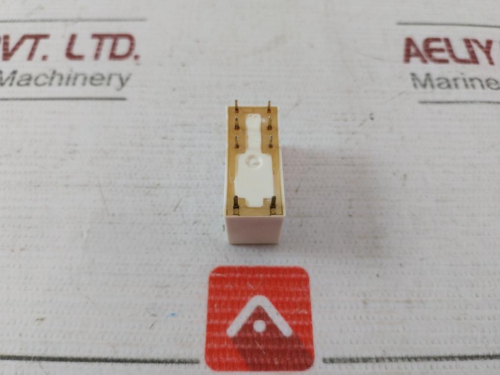 Lot of 5X Finder 41.52.9.024.0010 PCB Mount Relay 8A 250V- M08A