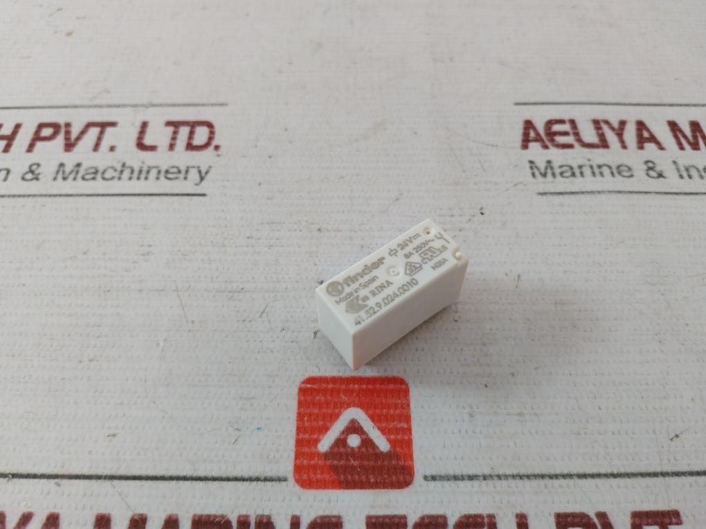 Lot Of 5X Finder 41.52.9.024.0010 Pcb Mount Relay 8A 250V- M08A