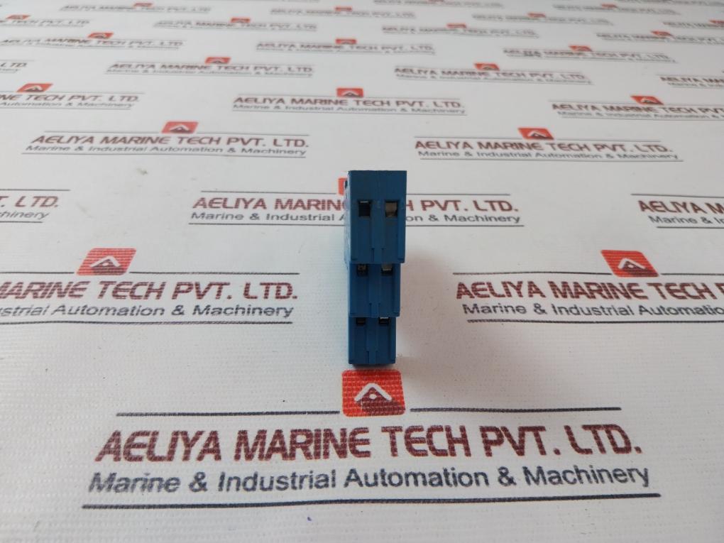 Lot of 5X FINDER Relay Socket 95.05