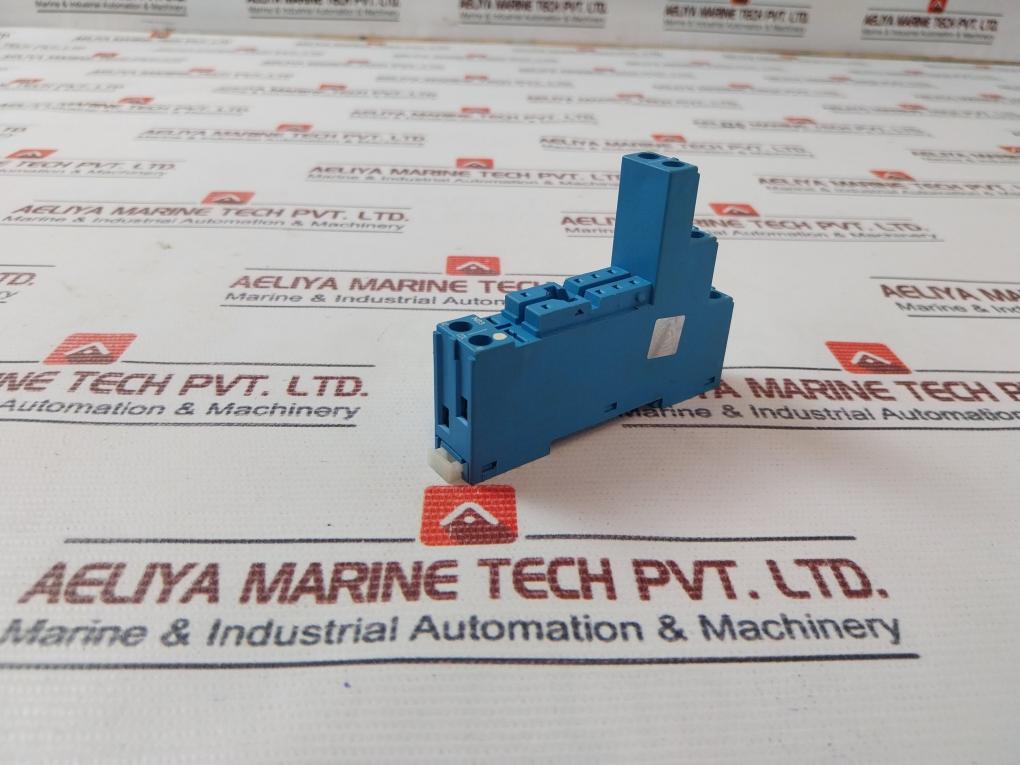 Lot of 5X FINDER Relay Socket 95.05