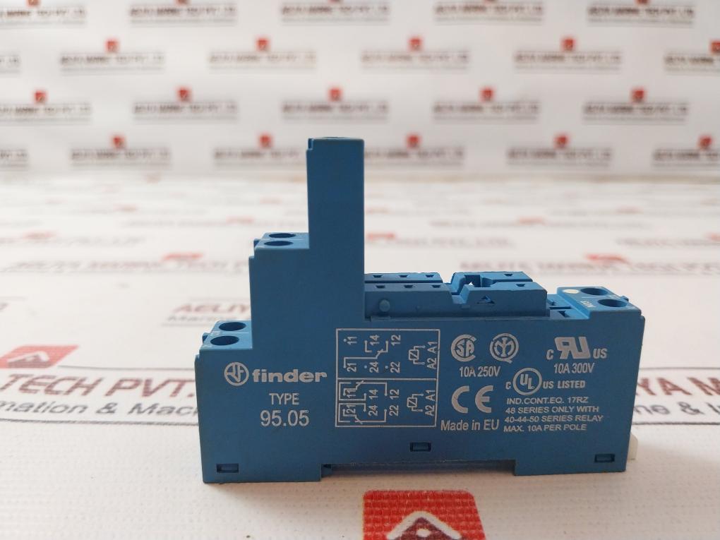 Lot of 5X FINDER Relay Socket 95.05