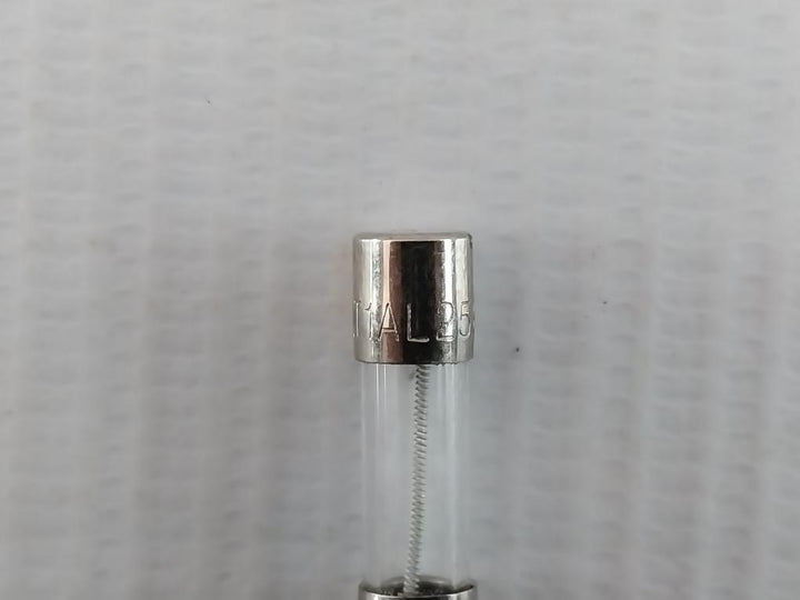 Lot Of 5X Littelfuse Standard Glass Tube Cartridge Fuse T1Al250Vp