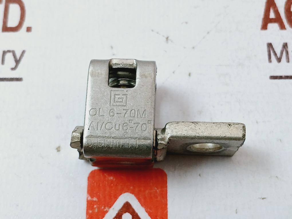 Lot of 5X Ol-Yleisliitin Universal Connector 6-70M 5.6 Nm T1