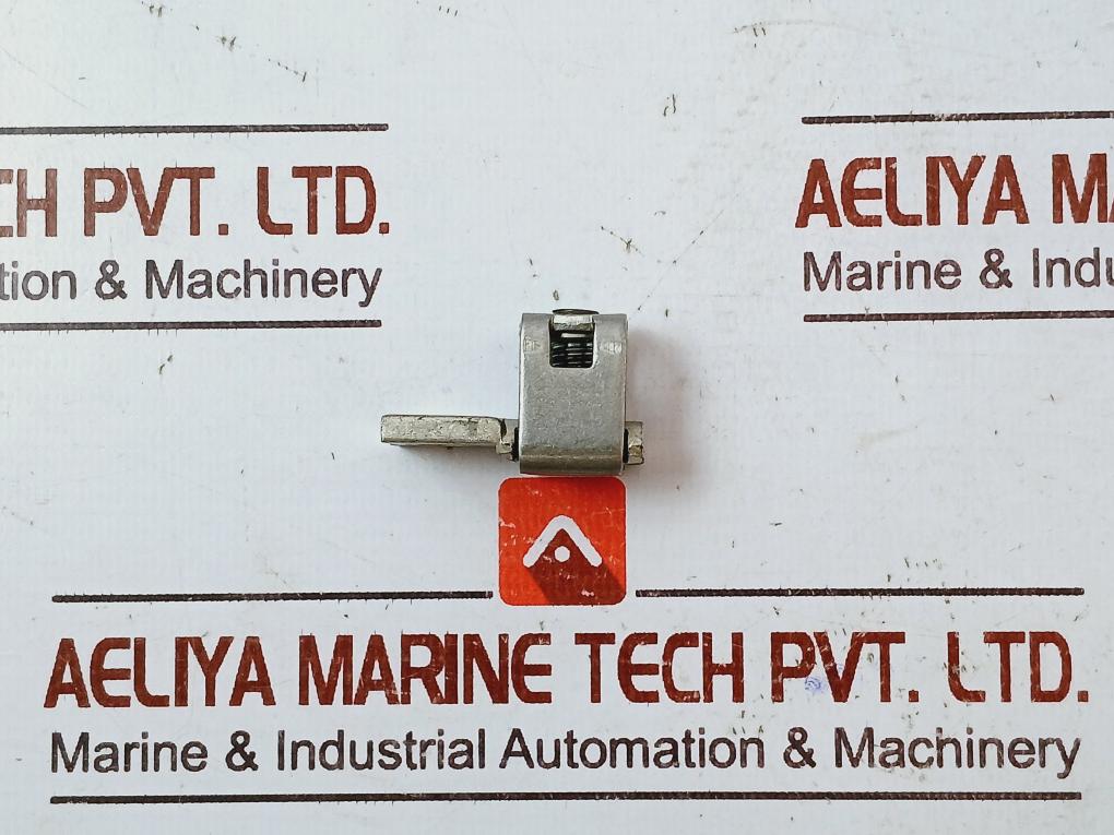 Lot of 5X Ol-Yleisliitin Universal Connector 6-70M 5.6 Nm T1