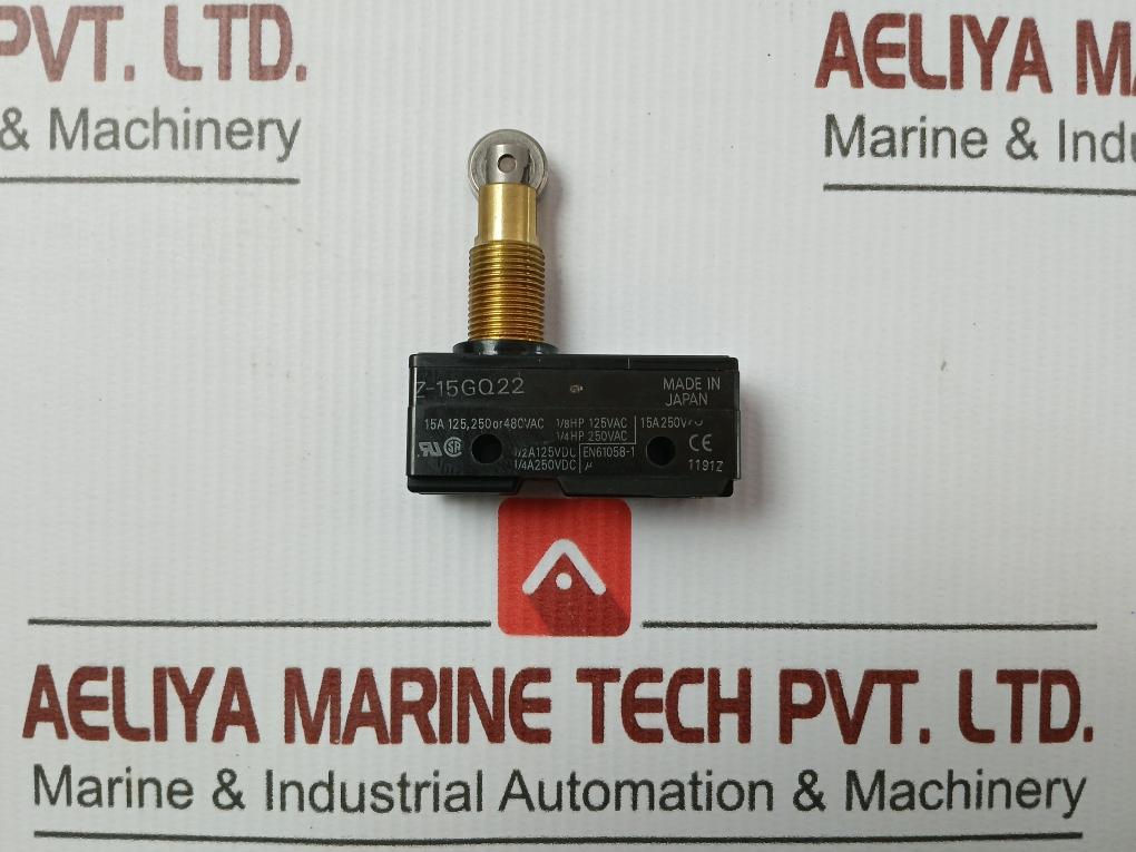 Lot Of 5X Omron Basic Switch Z-15Gq22 480Vac