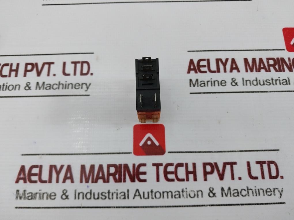 Lot Of 5X Omron G2R-1-s General Purpose Relay 250Vac 30Vdc 10A