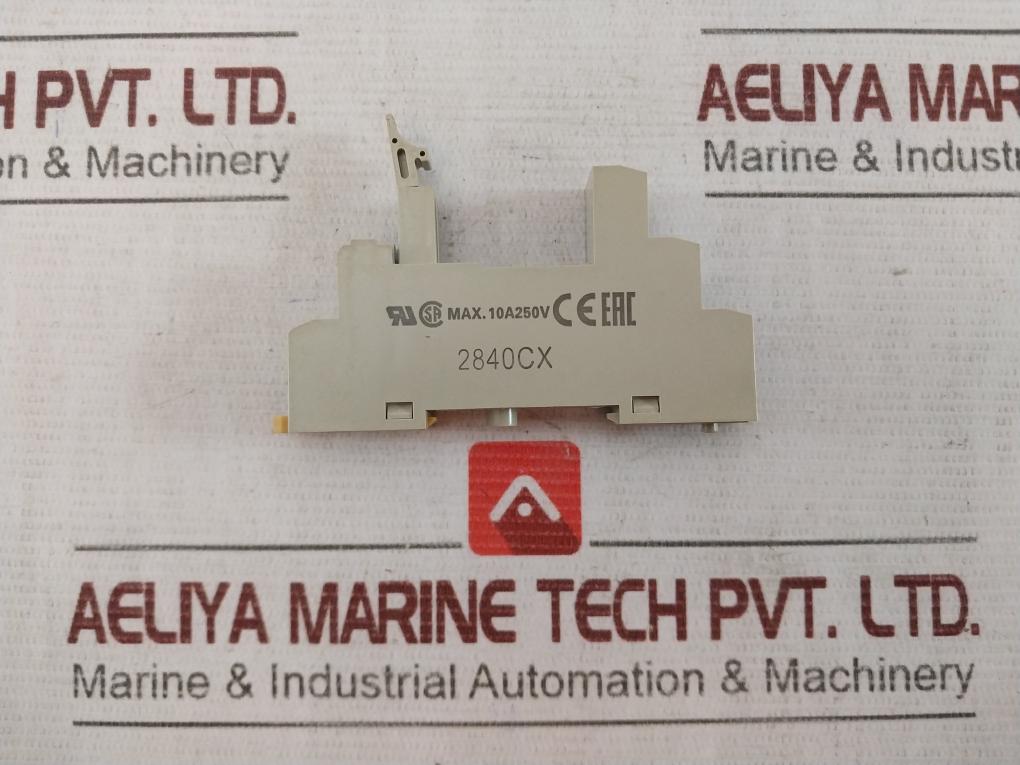 Lot Of 5X Omron P2Rf-05-e Relay Socket 10A 250V 2840Cx