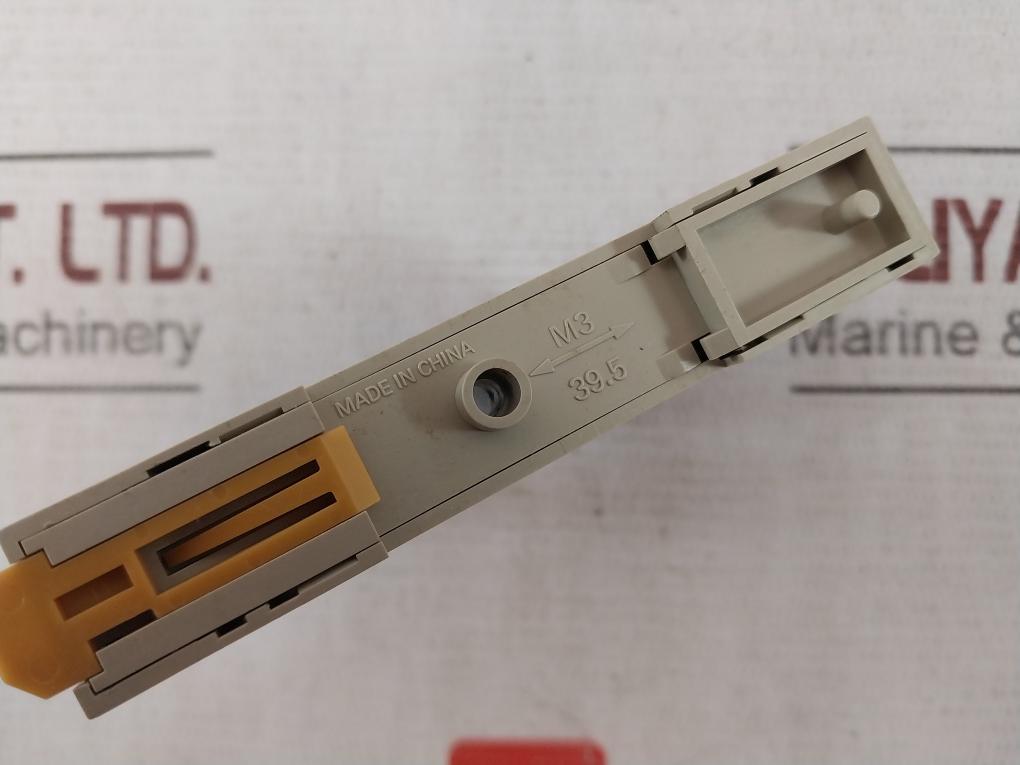 Lot Of 5X Omron P2Rf-05-e Relay Socket 10A 250V 2840Cx