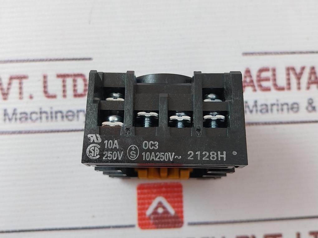 Lot of 5X OMRON PF113A-E Relay Base 10a 250v