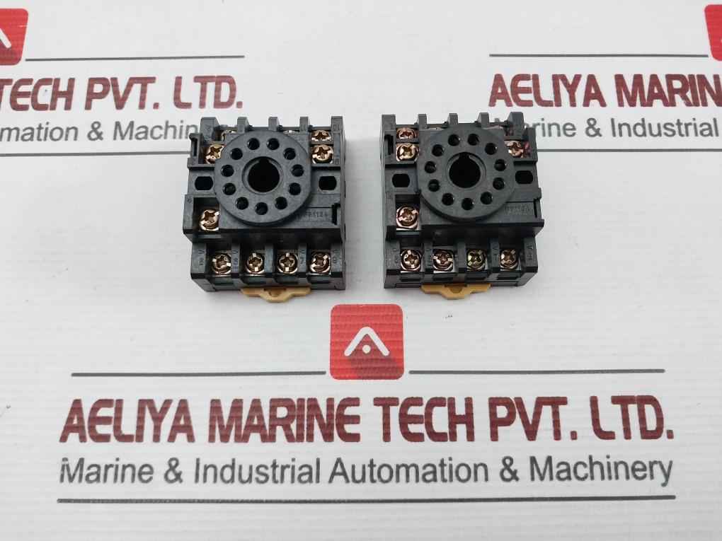 Lot Of 5X Omron Pf113A Relay Socket Base