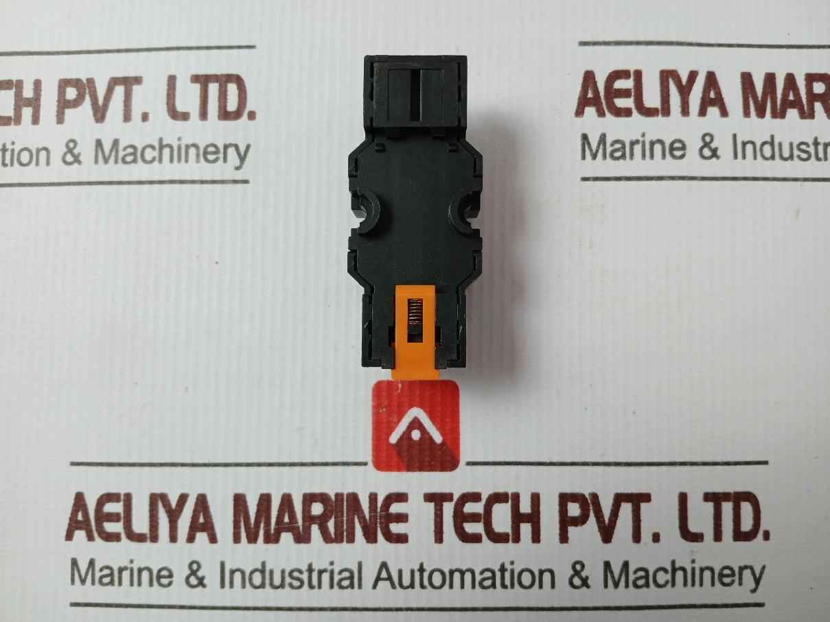 Lot Of 5X Omron Ptf08A Relay Socket