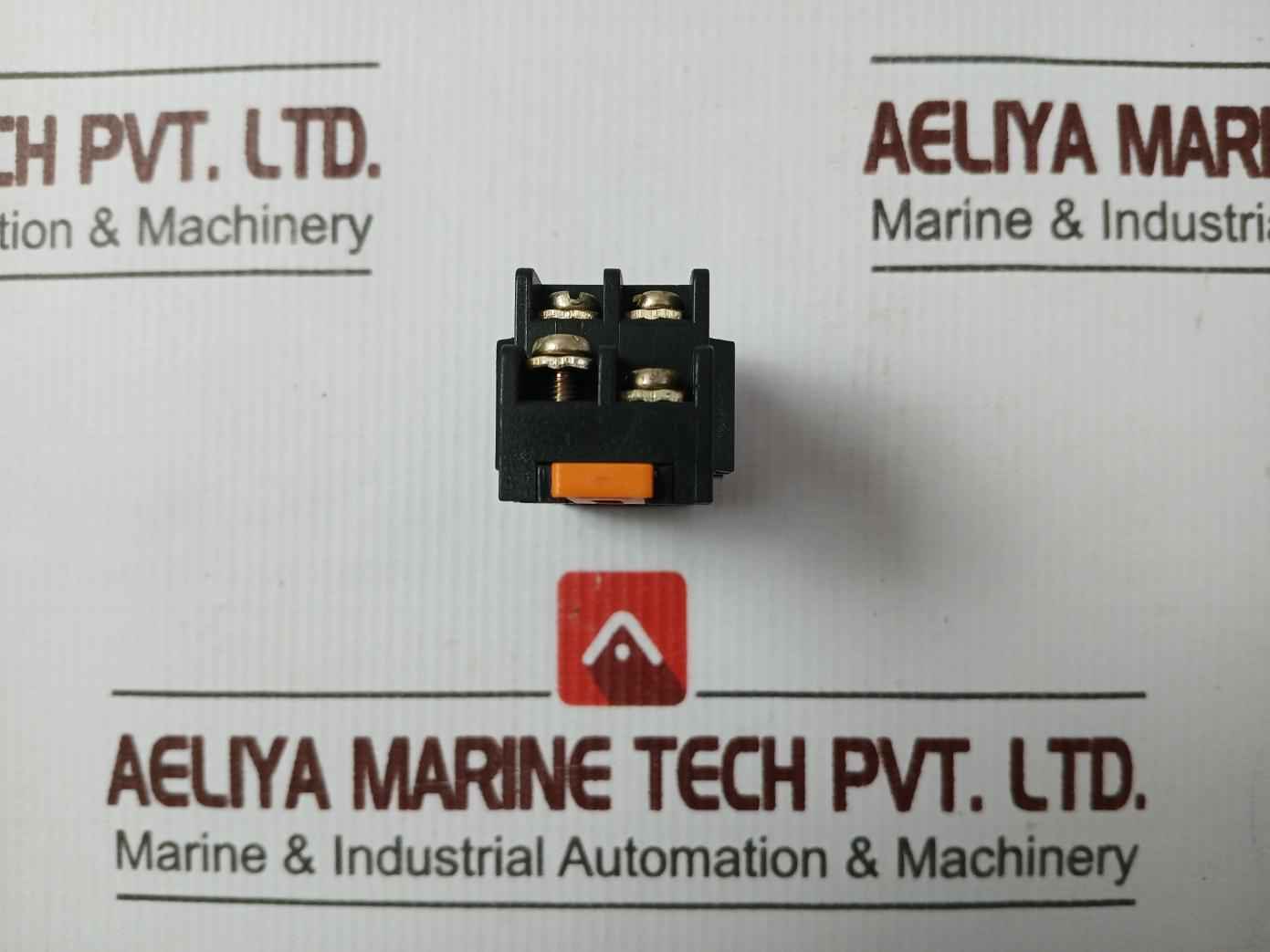 Lot Of 5X Omron Ptf08A Relay Socket