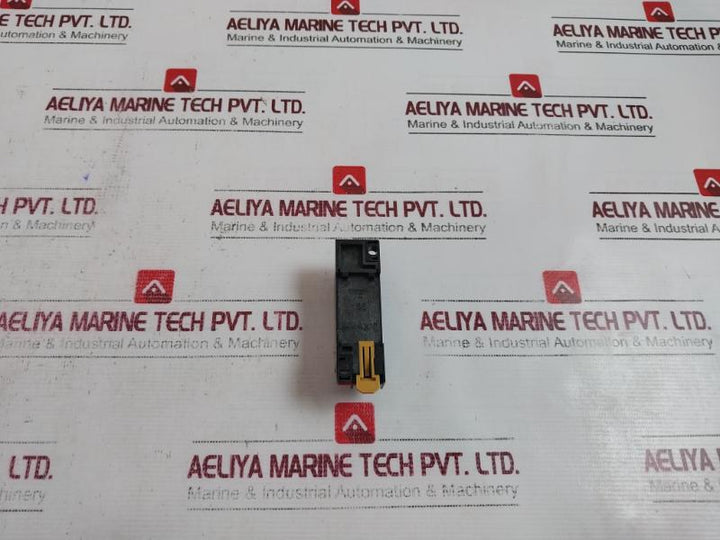 Lot of 5X OMRON PYF08A-E Relay Socket Base 8-Pin 7A 250VAC