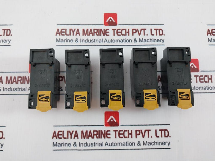 Lot of 5X OMRON PYF11A Safety Relay Socket 250V 5A