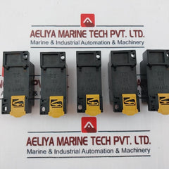 Lot of 5X OMRON PYF11A Safety Relay Socket 250V 5A