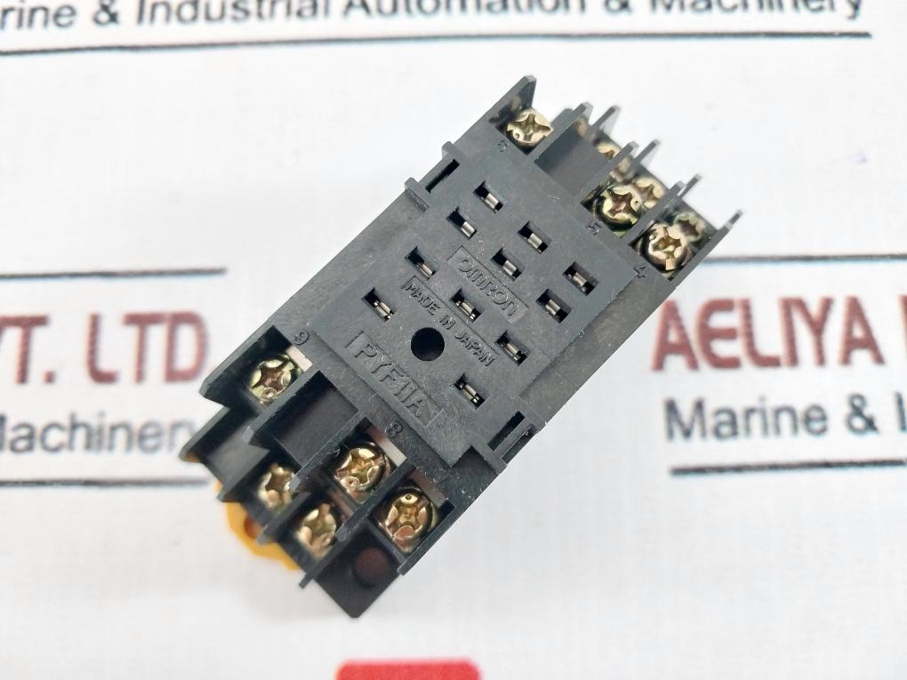 Lot Of 5X Omron Pyf11A Safety Relay Socket 250V 5A