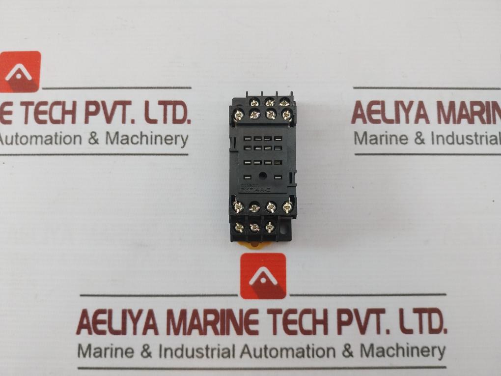 Lot of 11X Omron PYF14A-E Relay Socket 5A 250VAC 1056CX2