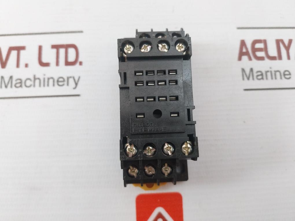 Lot of 11X Omron PYF14A-E Relay Socket 5A 250VAC 1056CX2