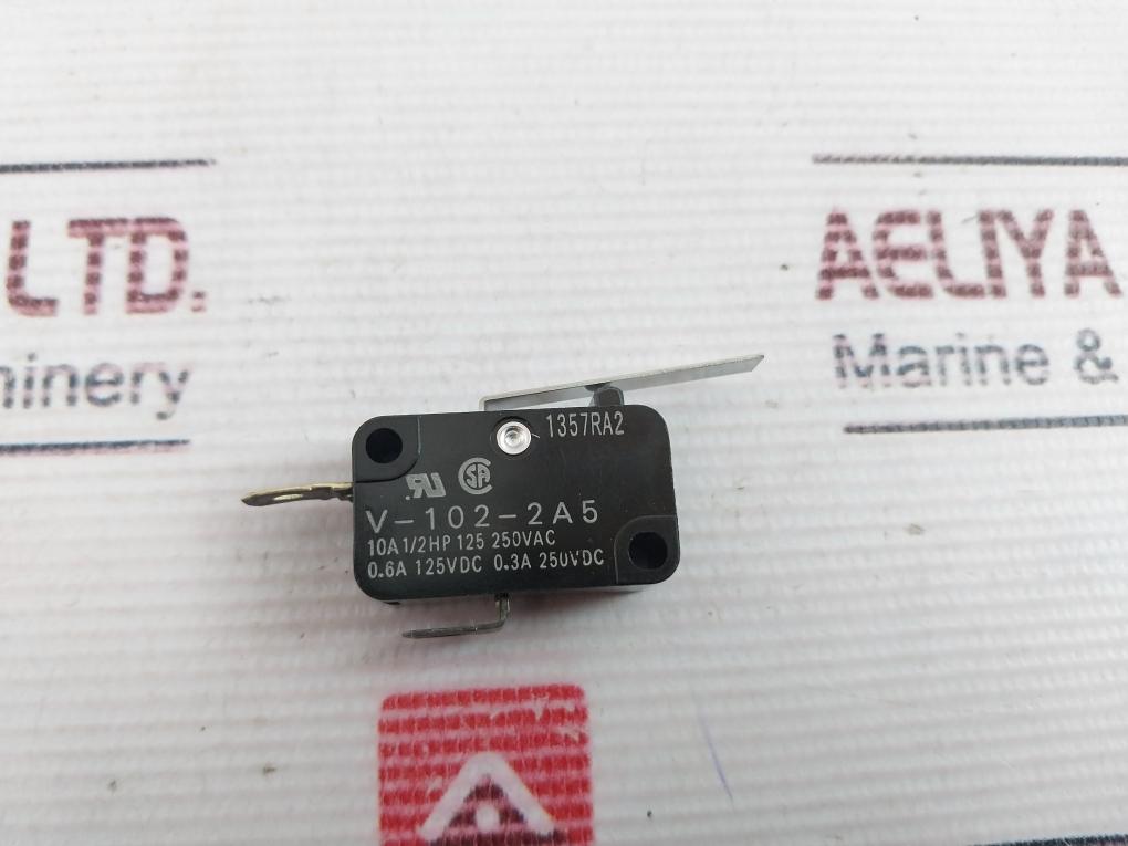 Lot of 5X Omron V-102-2A5 Microswitch 10A 1/2Hp 125-250Vac