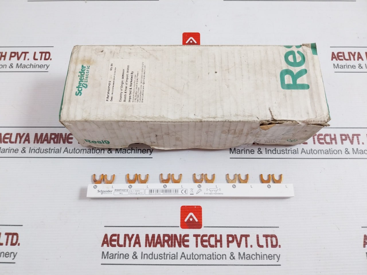 Lot of 5X SCHNEIDER R9XFH212 Comb Busbar 500V/63A