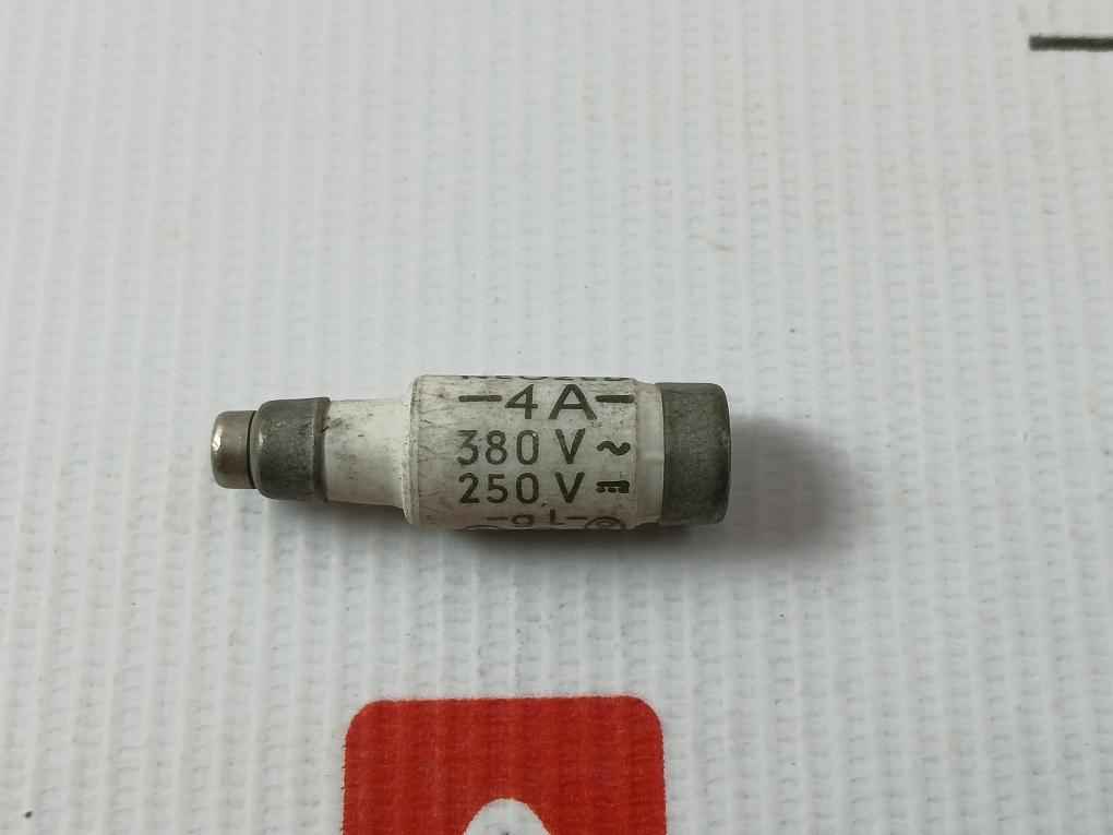 Lot Of 5X Siemens 4A Fuse Link 250V